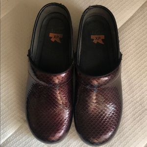 Dansko XP clogs, size 39